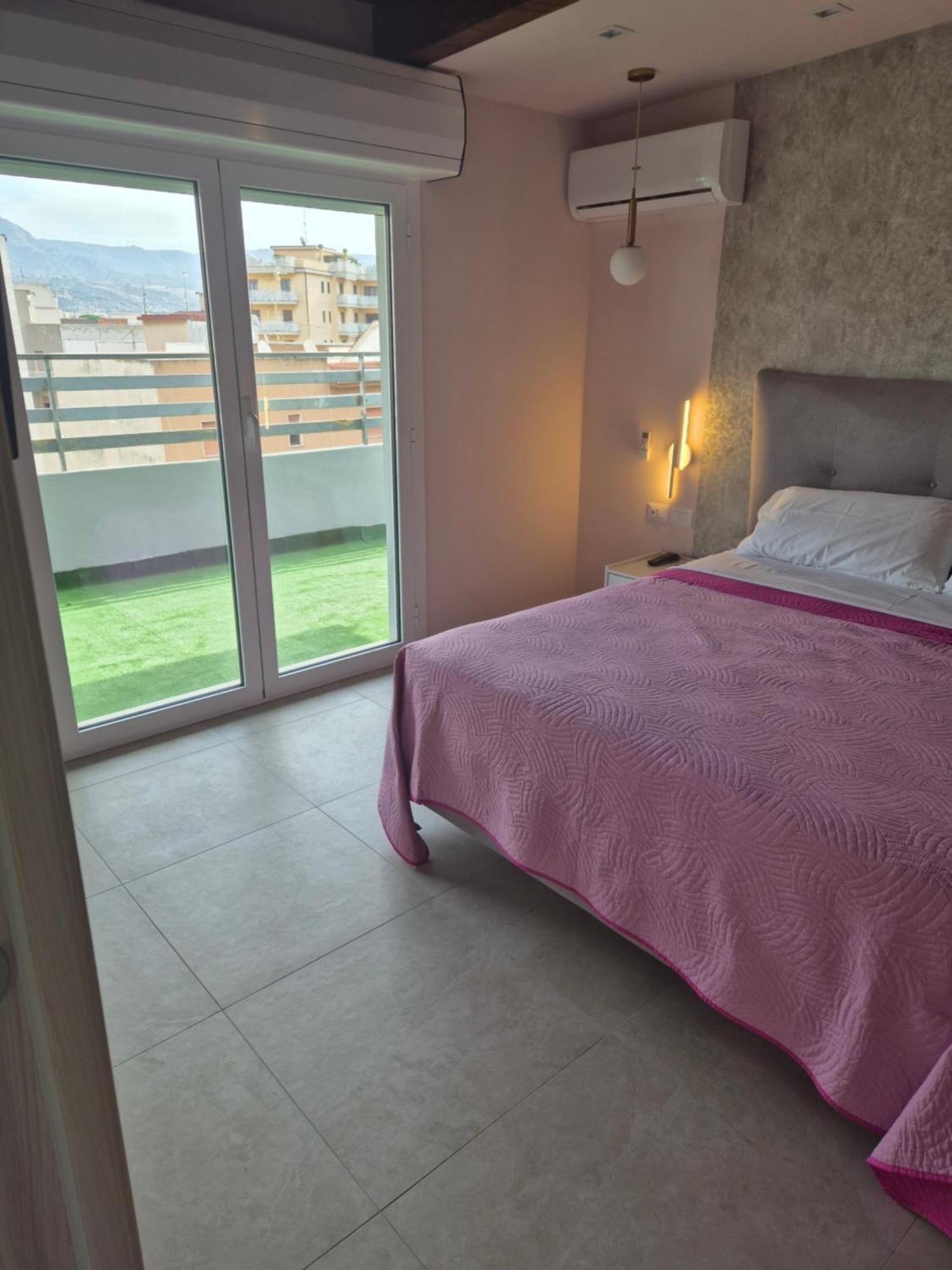 Attico Solaris Apartment Reggio di Calabria Bagian luar foto