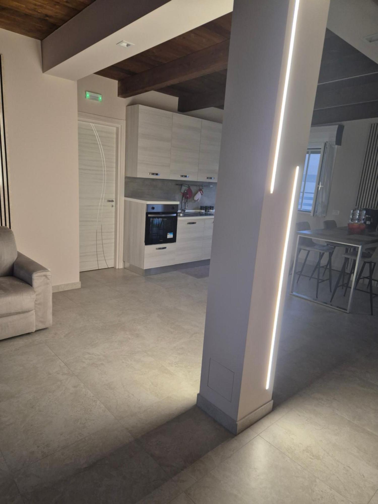 Attico Solaris Apartment Reggio di Calabria Bagian luar foto